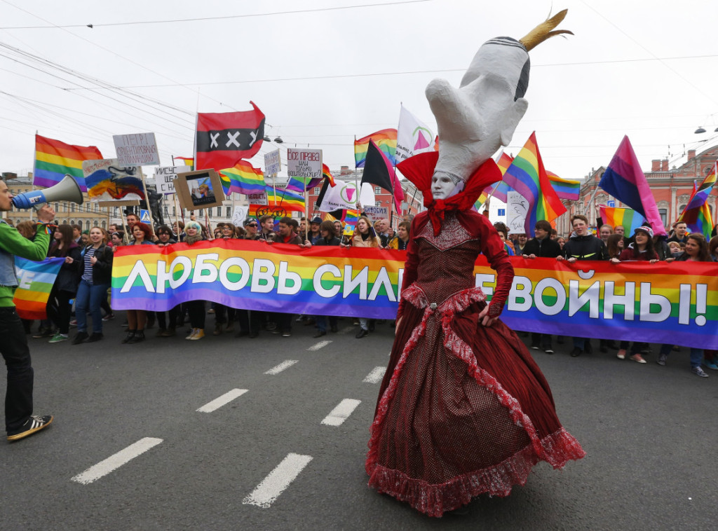 Vrhovni sud Rusije zabranio LGBTQ+ aktivizam