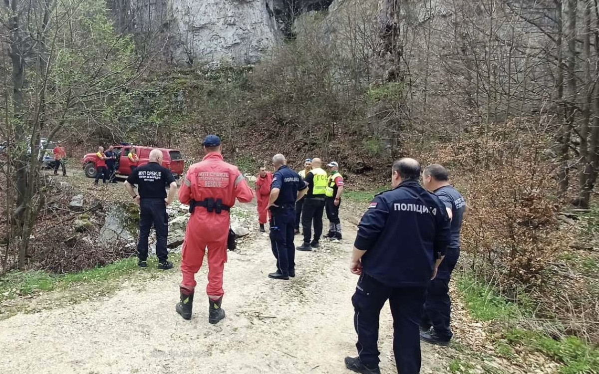 Potraga za telom male Danke: Policija pretražuje okolinu sela Zlot i kuća osumnjičenih