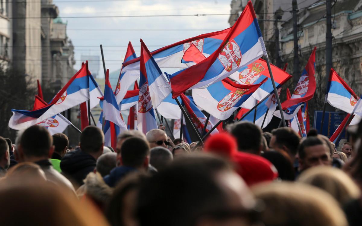 Ekspertkinja Fridom hausa za NIN: Srbija na prekretnici, mora da odluči da li će nastaviti da klizi u autokratiju