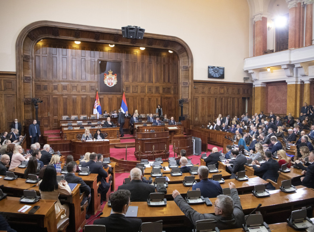 Skupština o novoj Vladi Srbije: Vučević govor, manji incidenti, ko će dati podršku